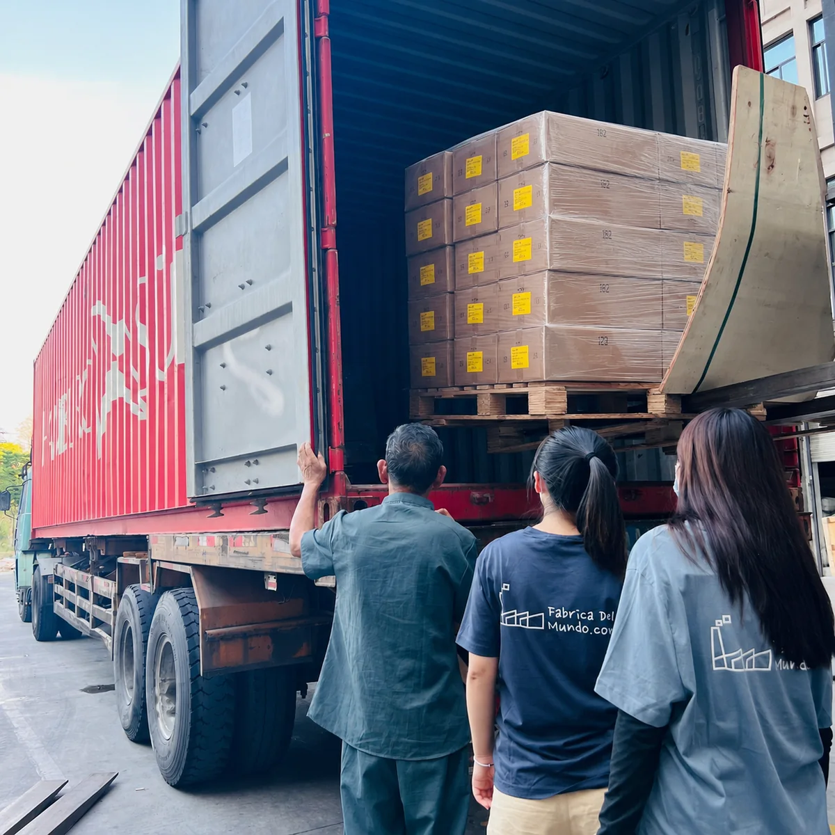 Supervisión del cargue y la consolidación de un contenedor de exportación